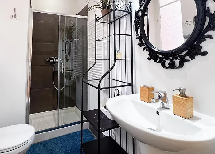 Chambre moderne, proche Monaco