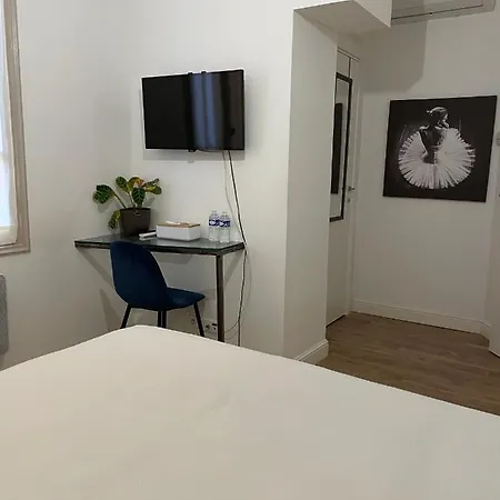 Moderne, Proche Monaco בית הארחה 3*